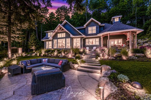 Lake Rosseau! New Build!! 7 Bedrooms, 6 Bath!, Luxury Family Getaway!