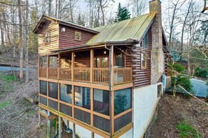 Exterior - 🍁 BTS special!  🌲 hot tub 🍁 game room, 3 lvls ⭐️ (Sevierville)
