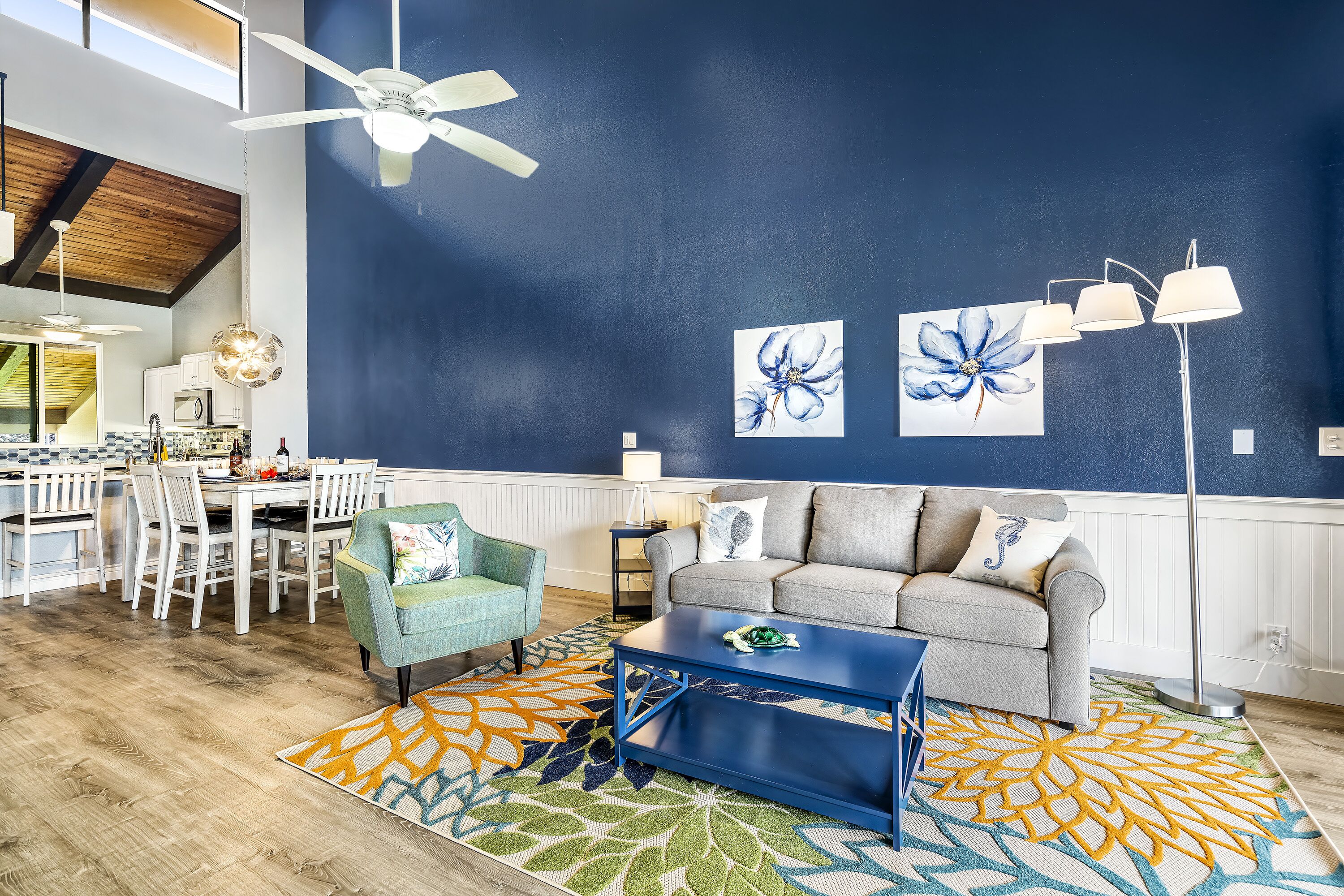 Beautiful Condo w/AC, Stunning Views & Shared Pool: Surf & Racquet 9303