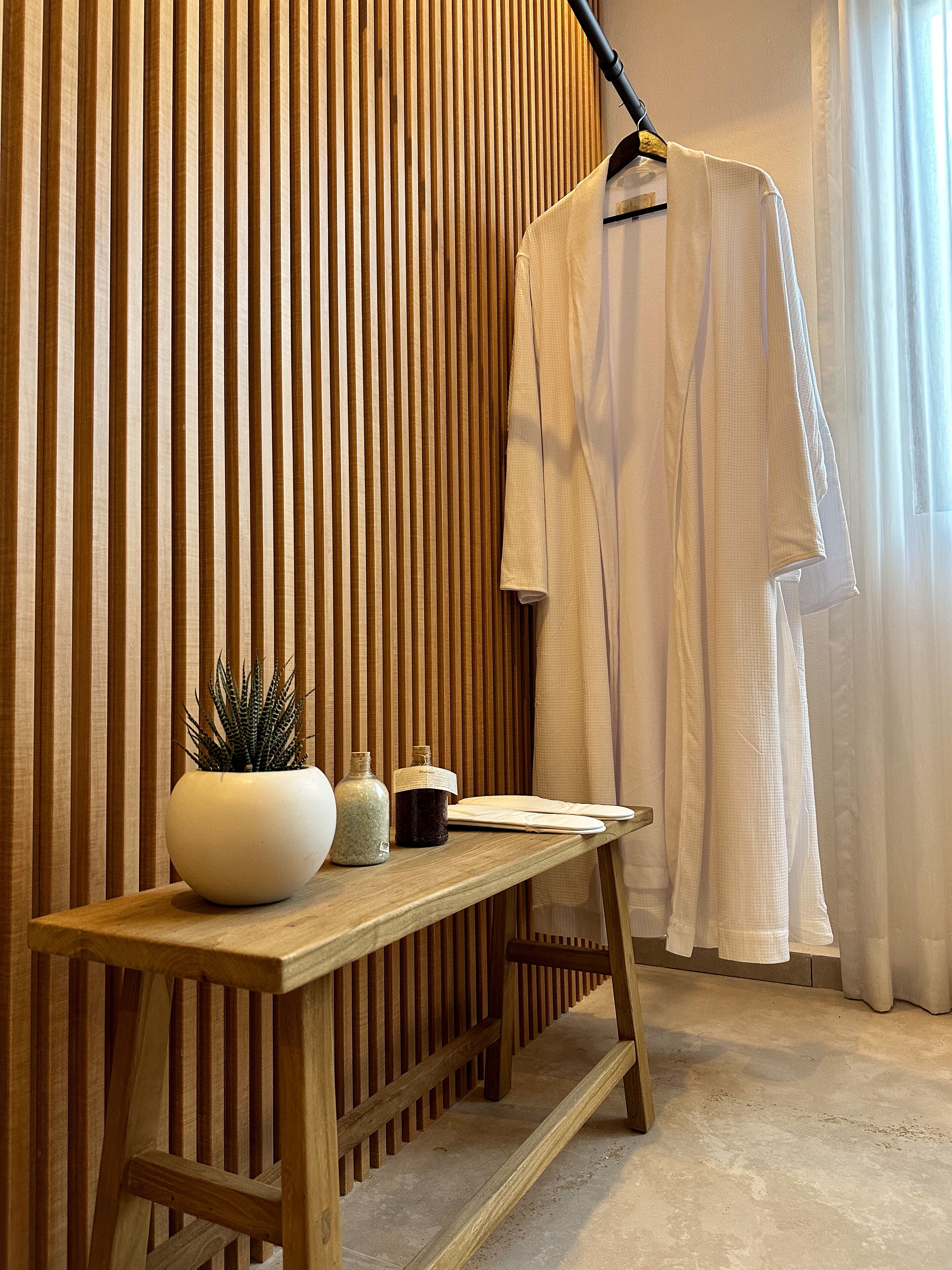 deep-tissue massages, swedish massages, sports massages, massages