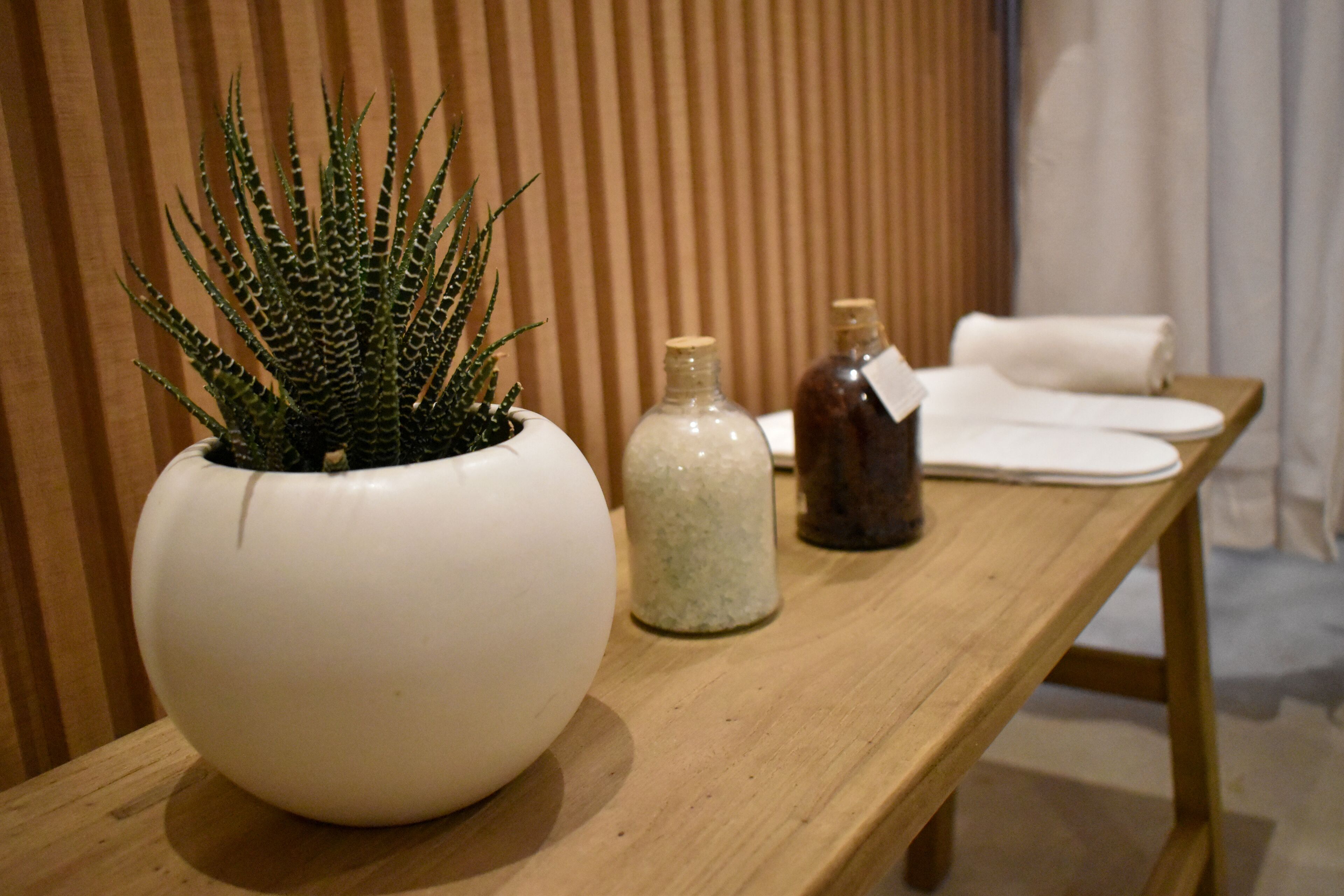 deep-tissue massages, swedish massages, sports massages, massages