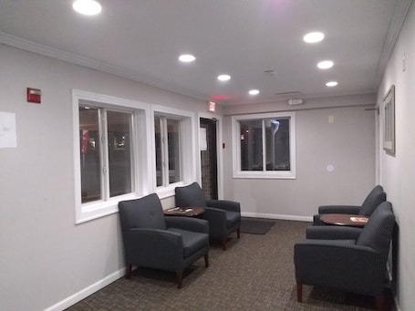 Lobby sitting area. Red Crown Inn