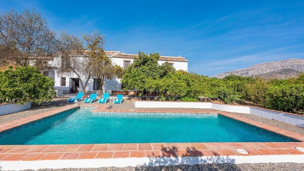 Pool - Casa Las Mellizas Álora by Ruralidays (Málaga)