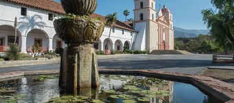 Darling Downtown, Walk Everywhere, Single Level, Quiet, AC, Pet Friendly