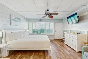 Bügeleisen/Bügelbrett, Internetzugang, Bettwäsche