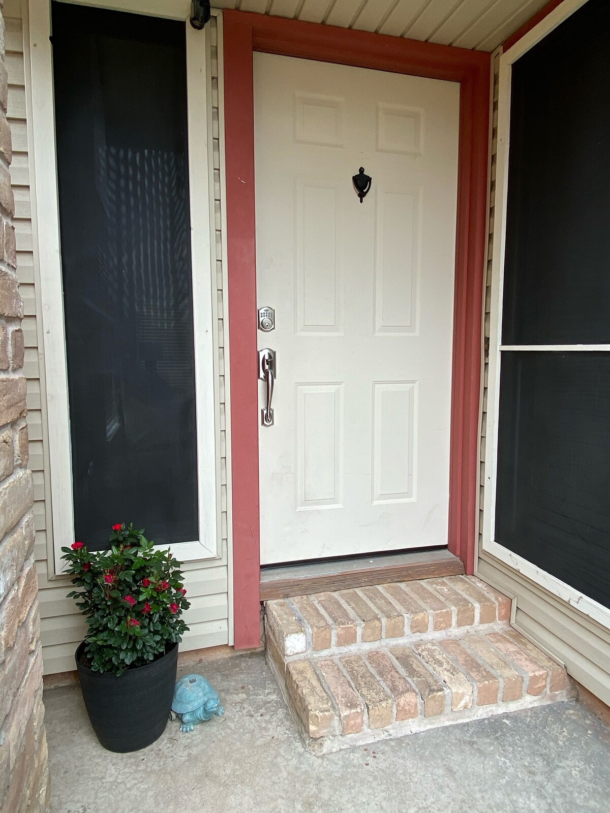 Photo 18 of 1976HoustonGem Luminous PvTPool & HotTub DT20mins for LRG Families 6Beds / 2Bath