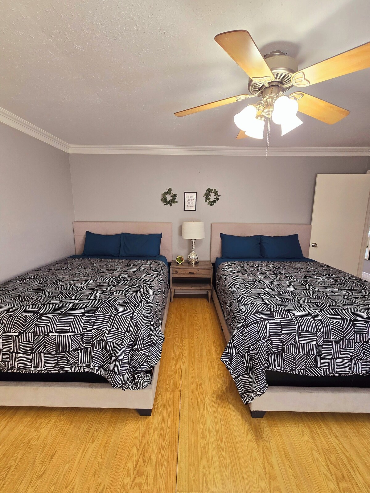 Photo 10 of 1976HoustonGem Luminous PvTPool & HotTub DT20mins for LRG Families 6Beds / 2Bath