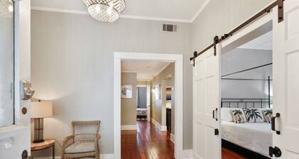 Historic Savannah Garden Apartment on Jones Street