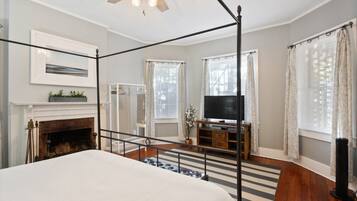 2 slaapkamers, een strijkplank/strijkijzer, wifi, beddengoed