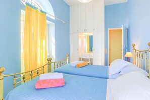 3 soverom, strykejern/-brett, wi-fi (inkludert) og sengetøy