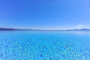 Pool - House on the Rocks: Stunning views, Luxury, amazing private pool (Nissaki)