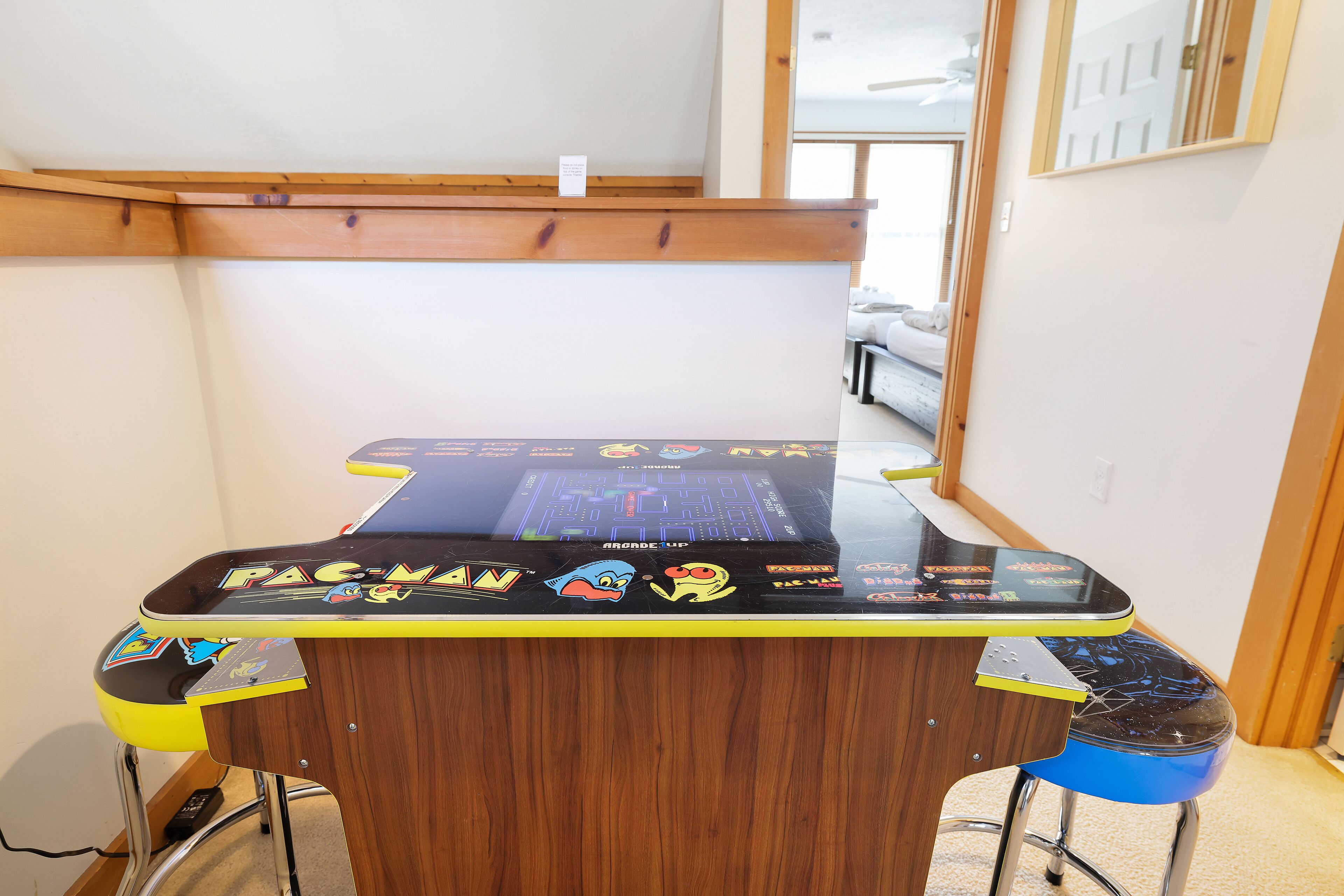 All 5-Star Reviews! Beautiful Fall Foliage!! Camelback Mtn Trailside Retreat!