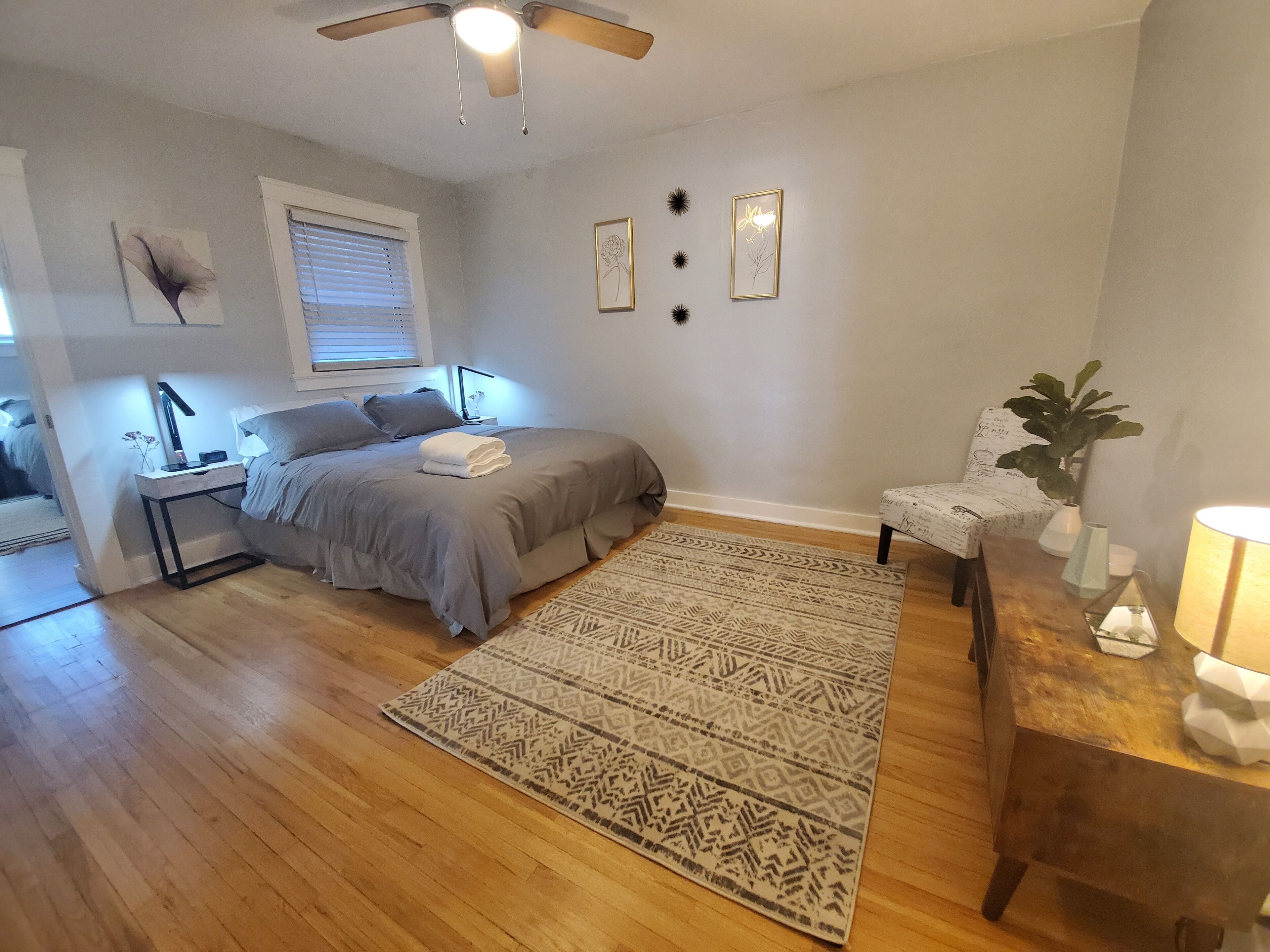 Salt Lake Apartment Close to Trax!