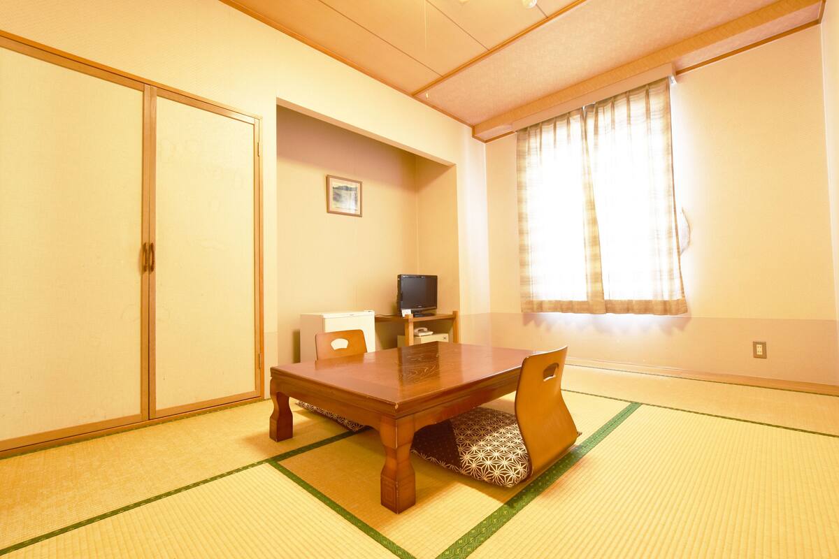 Traditionele kamer, niet-roken (Japanese Style) | Een kluis op de kamer, een bureau, gratis wifi