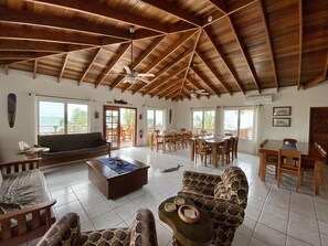 TV connectée, espaces bureaux, imprimantes