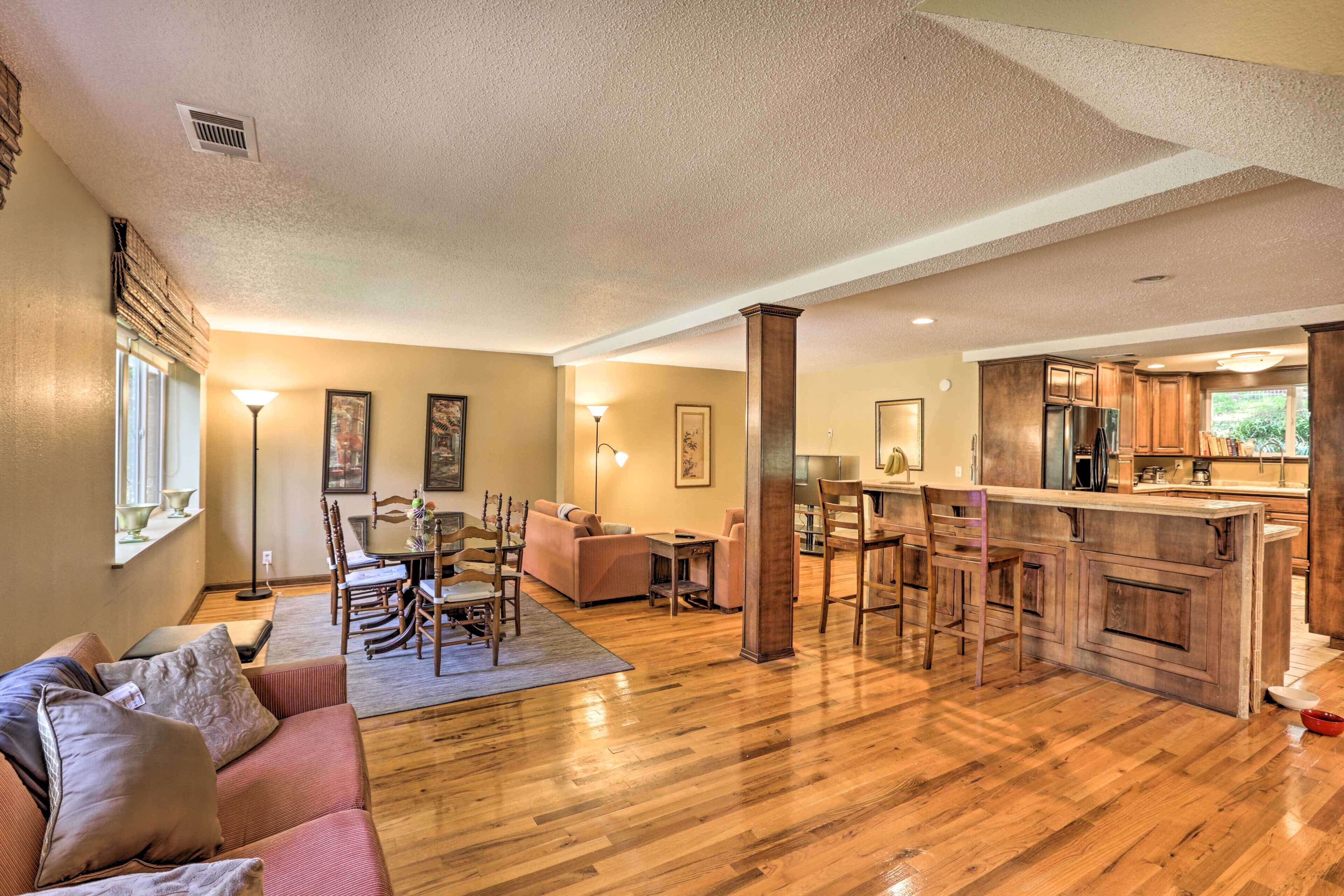 Charming Tallahassee Family Hideaway: 5 Mi to FSU!