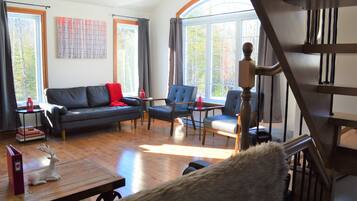 Smart TV, fireplace, foosball