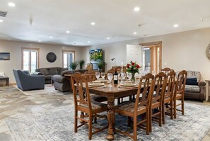 Dining - Teton Crest Lodge Sleeps 24, Reunions, Hot tub (Tetonia)