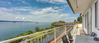 Pool Apartment Debeli Rtič 3, Ankaran, Slovenia