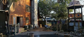 Mystic Cabin Retreat Home w/pool near Orlando, close to Disney! 