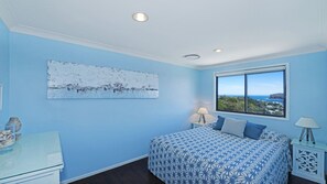 3 bedrooms, iron/ironing board, bed sheets - Vista Seascape - Decks, Pool, and Views! (COPACABANA)