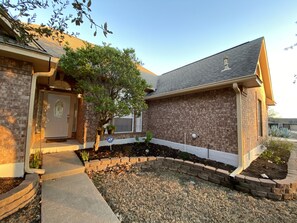 Exterior - Whole house with a Texas sized lot (Pflugerville)