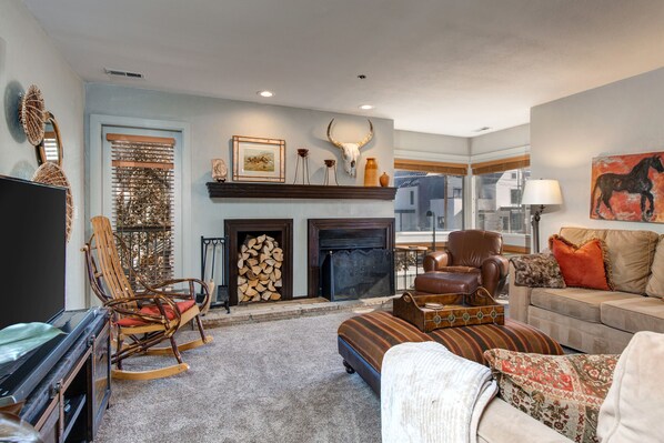 TV, fireplace, DVD player