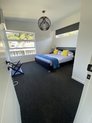 4 makuuhuonetta, Wi-Fi, vuodevaatteet