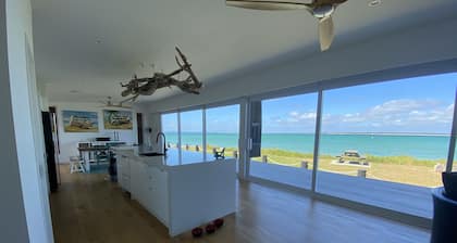 Luxury Beachfront Bach for the Whole Family