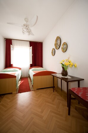 2 bedrooms, free WiFi