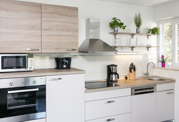 Appartamento (Two-Bedroom Apartment) | Cucina privata | Frigorifero