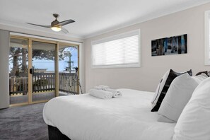 4 chambres, bureau, Wi-Fi, draps fournis