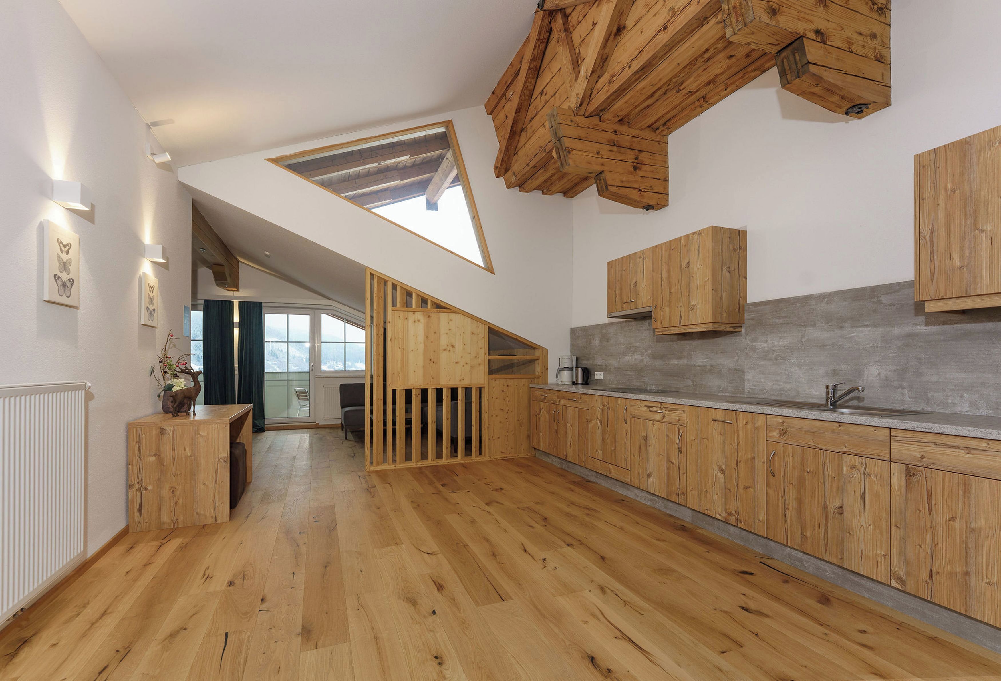 Appartement, 3 chambres, balcon, vue montagne