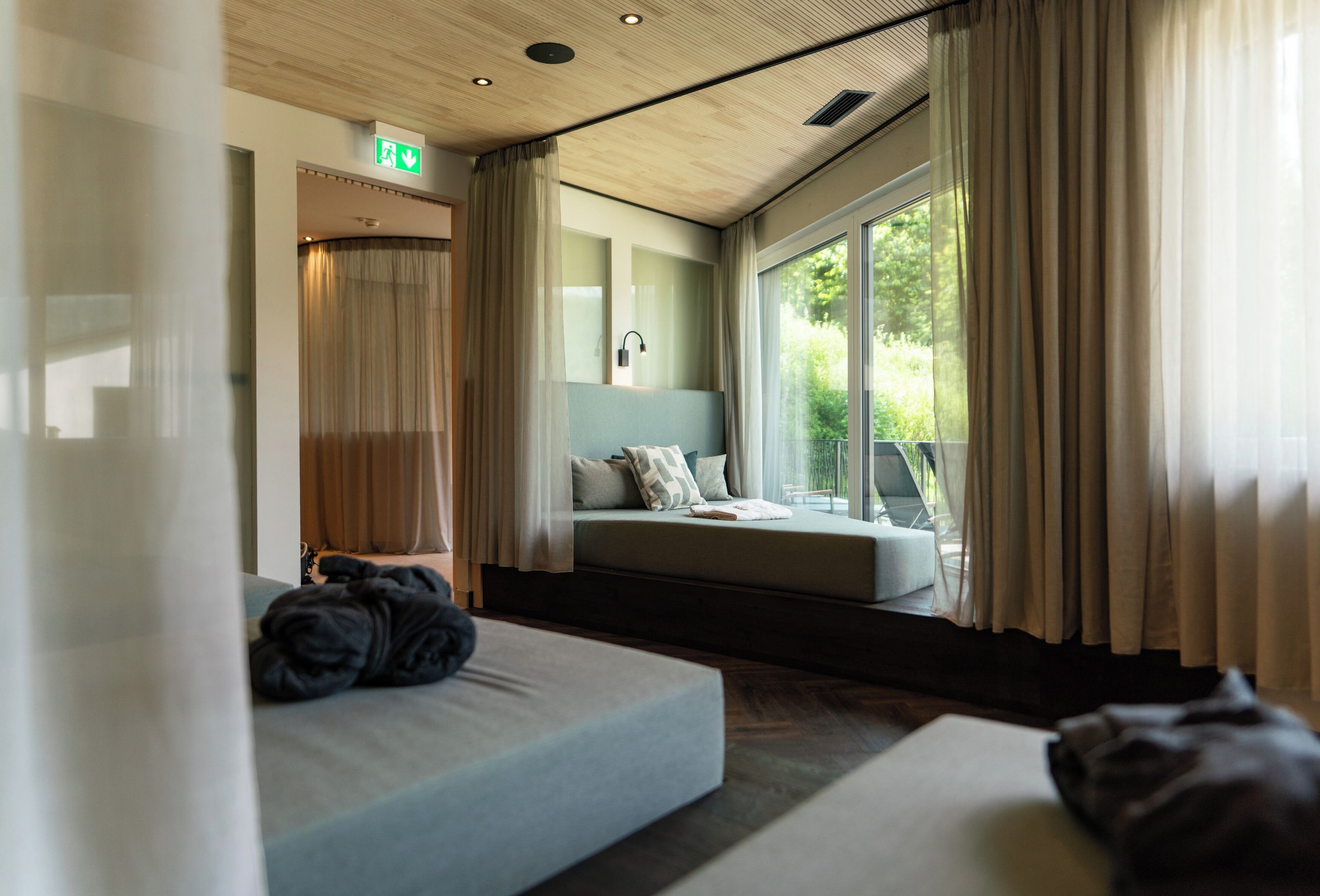 Sauna, steam room