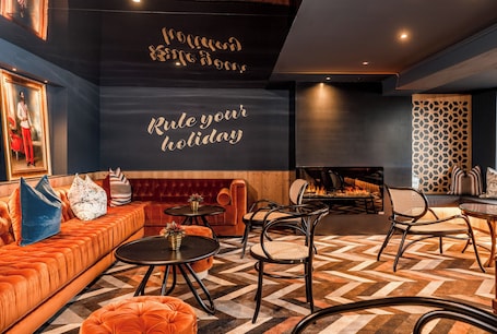 Sala de estar en el lobby