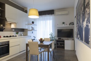 50-inch flat-screen TV with cable channels, TV, heated floors - notaMi - Seventh Heaven - Arco della Pace (Milan)