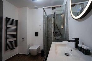 Bathroom - Cristal Hotel (Cluj-Napoca)