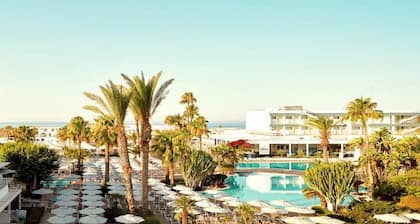 Sunwing Sandy Bay Beach