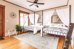4 bedrooms, iron/ironing board, free WiFi, bed sheets
