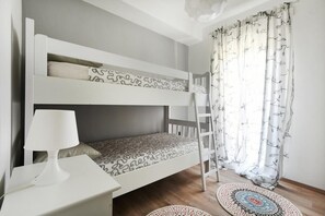 Apartamento conforto, 3 quartos, acesso à piscina, vista para o jardim | Individualmente decorados, individualmente mobiliados, cortinas blackout