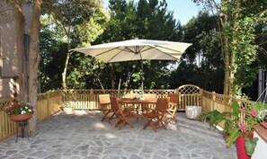 Outdoor dining - 2 Appartamento Con Giardino a Gabiccemonte (Gabicce Monte)