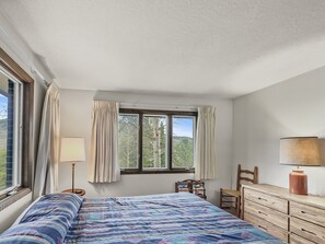 2 bedrooms, laptop workspace, free WiFi, bed sheets - Cc43 Chateau Claire 2 Bedroom Condo by RedAwning (Dillon)