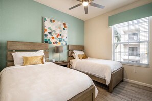 4 Schlafzimmer, Bügeleisen/Bügelbrett, Reisekinderbett, WLAN