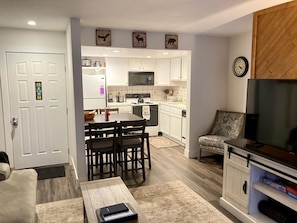 Smart TV, fireplace, video games, DVD player