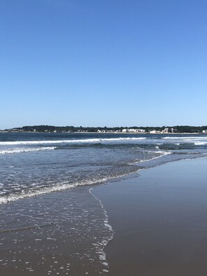 Beach nearby, sun loungers