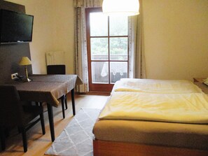 1 bedroom, internet, bed sheets