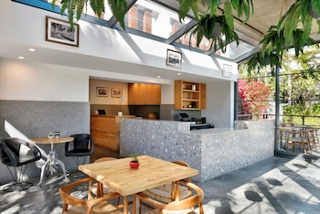 Hotel entrance and lobby at Kaskades Hotel South Beach