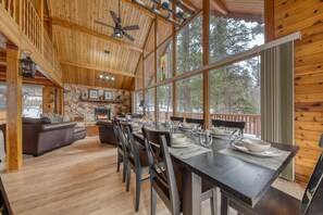 Dining - SPRING CREEK CABIN |6 BEDROOMS| SAUNA & HOT TUB (Fairmont Hot Springs)