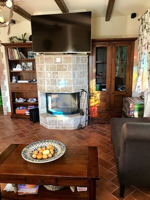TV, fireplace - Villa Veronika 5* in Rogoznica  (Rogoznica)