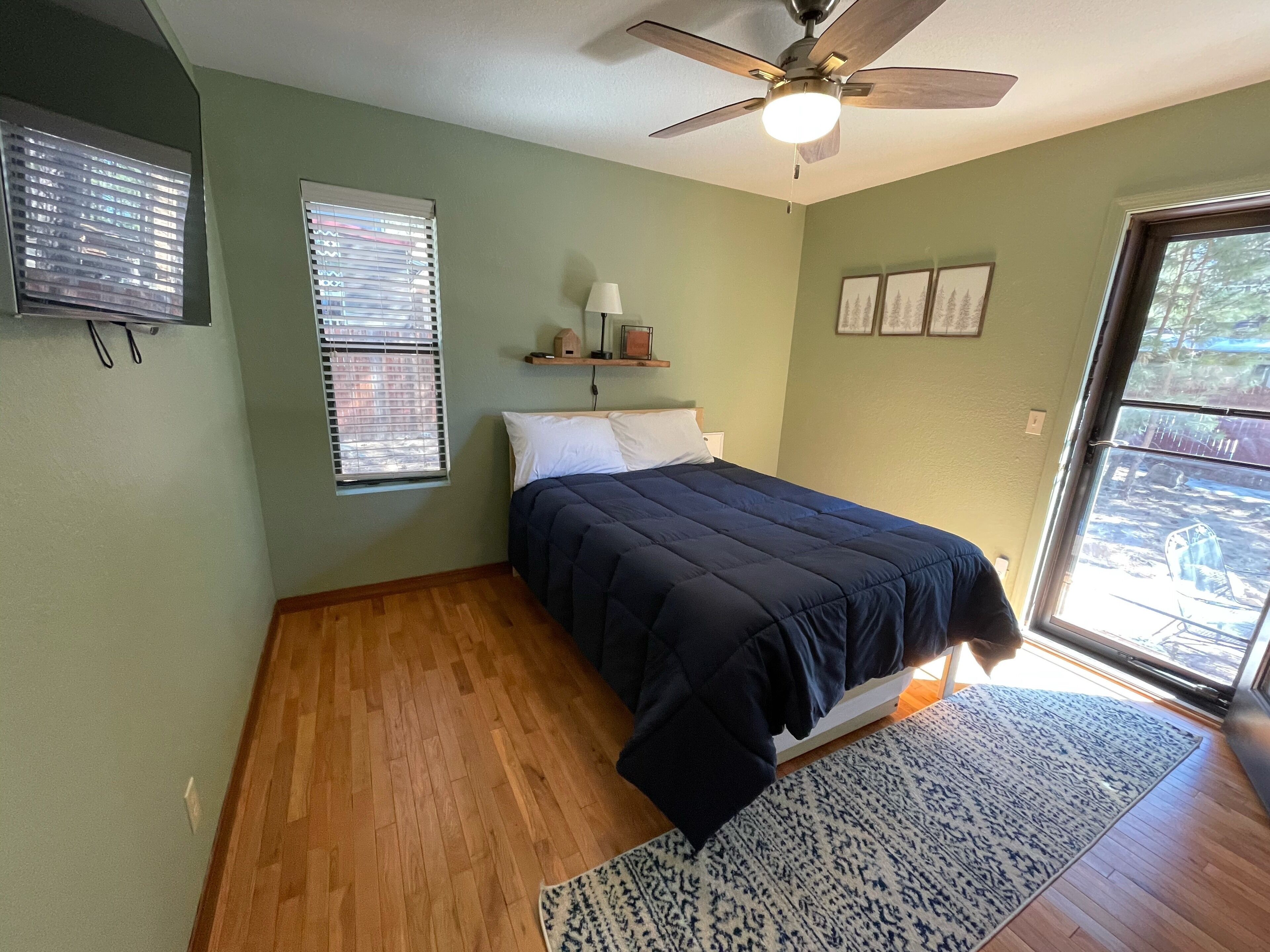 Peaceful Ponderosa: Cozy Cabin Oasis Near Flagstaff & Sedona 🍁